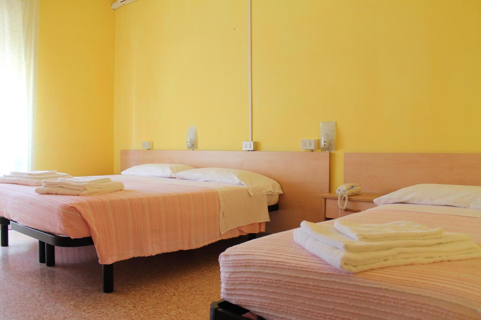 Hotel Ninfea 切尔维亚 外观 照片